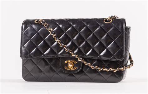 borsa lucida chanel nera